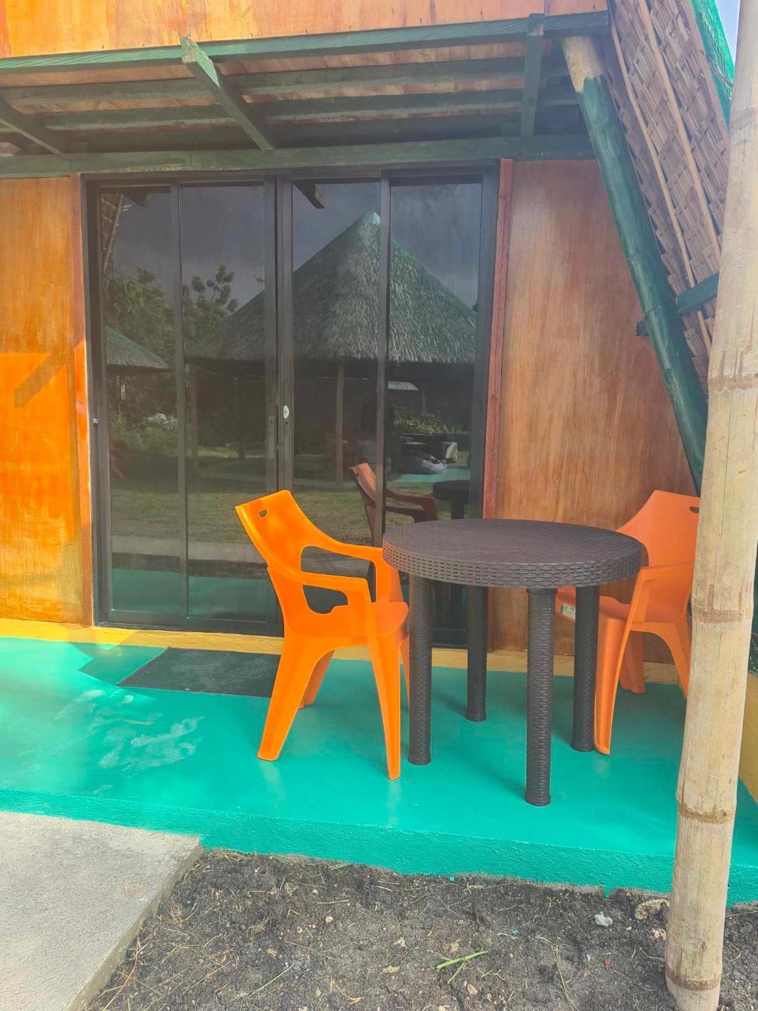 Nirvana Bamboo Houses & Dive Resort Moalboal Extérieur photo
